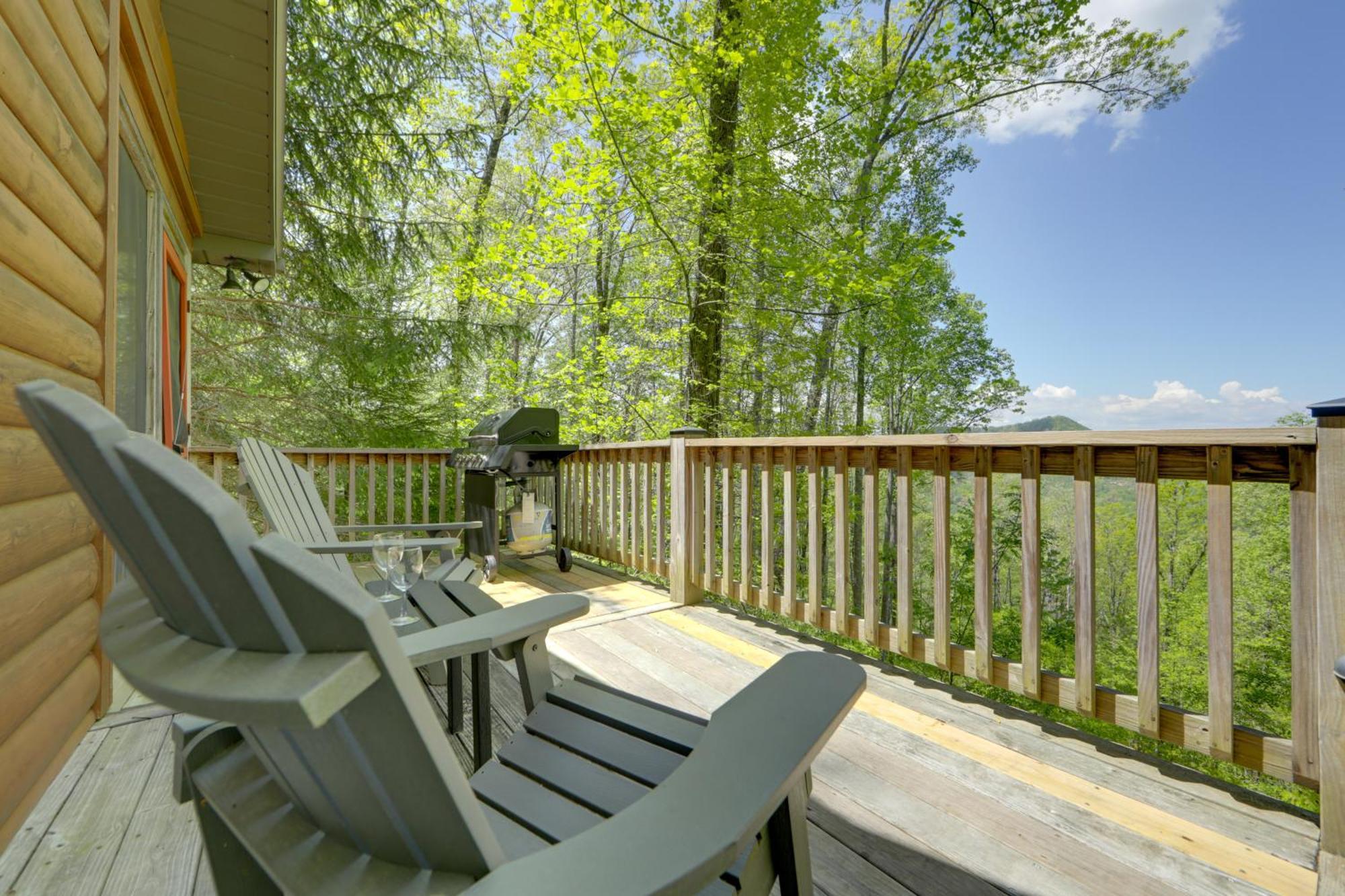 Bryson City Cabin With Hot Tub And Mountain Views! Zewnętrze zdjęcie