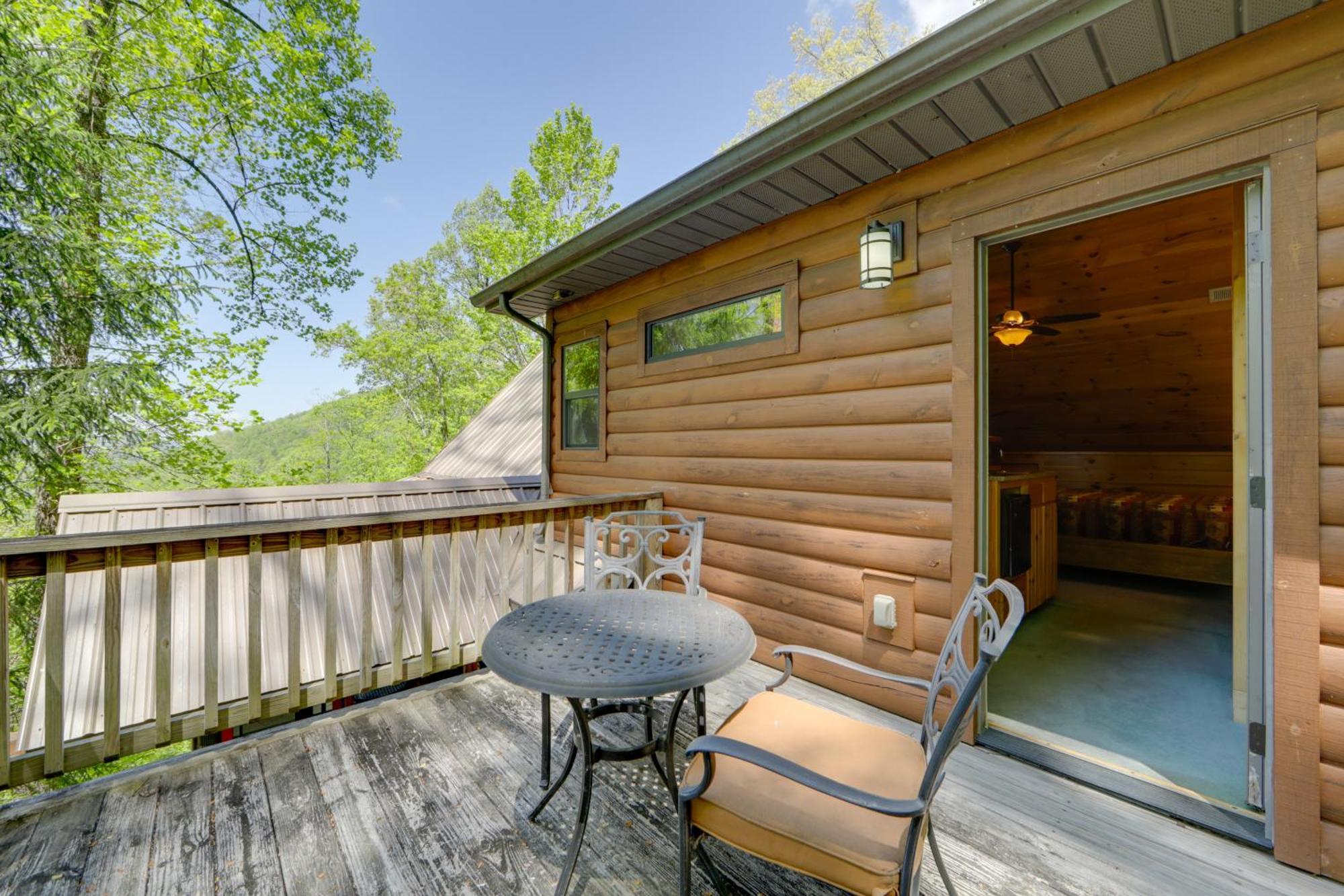 Bryson City Cabin With Hot Tub And Mountain Views! Zewnętrze zdjęcie